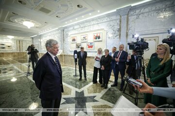 لوکاشنکو هم با ترامپ صلح کرد/ در پی لغو تحریم آمریکا علیه بلاروس، لوکاشنکو ۱۲۳ زندانی سیاسی را آزاد و دیپورت کرد