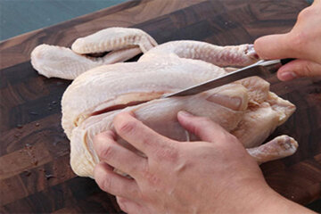 مرغ ۱۰۰ هزار تومانی قالیباف، شعار یا واقعیت؟ / اسداللهنژاد: این حرفهای سیاسی است، نهادهها نایابشده، قیمت سربه فلککشیده