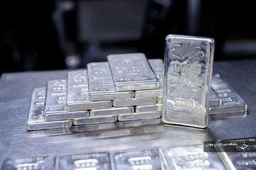 نقره به رکورد تاریخی رسید/ سود معاملهگران نقره ۱۳۲ درصد شد