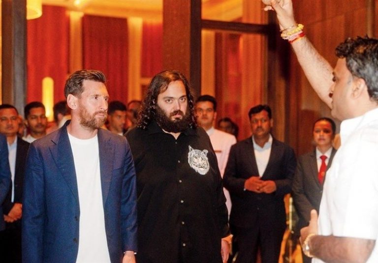 هدیه ویژه میلیاردر هندی به لیونل مسی + عکس