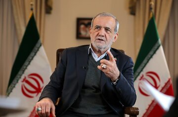 هشدار دیوان محاسبات/ مسئول اطلاعات اشتباه پزشکیان کیست؟