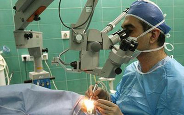 هشدار رییس بیمارستان فارابی: برخی رشتهها در آستانه بیمتقاضی شدن هستند/ پزشکان عاشق ایراناند، اما سیاستگذاریها آنها را فراری میدهد