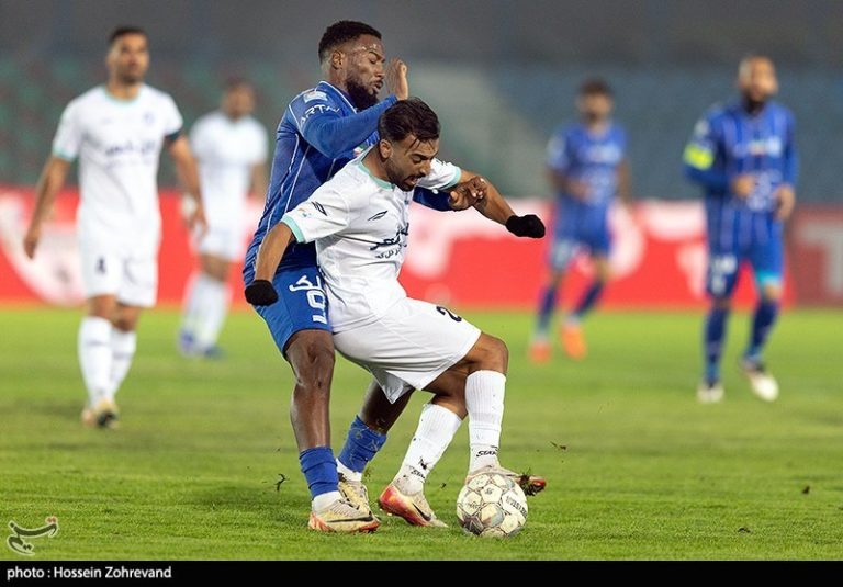 پاشازاده: نازون باید حریف تمرینی حسن یزدانی باشد!/ مدیران استقلال آشفتهاند