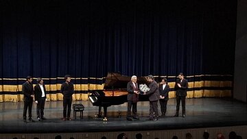 پیانیستهای جوان تولد ۸۴سالگی امانوئل میناسکانیان را گرامی داشتند + فیلم