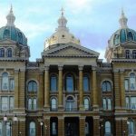 پیروزی دموکرات‌ها در انتخابات سنای ایالتی آیووا/ نانسی پلوسی: کنترل کنگره را به دست می‌گیریم