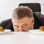 چاقی؛ معضل جهانی سبک زندگی ناسالم/ درمان چیست؟