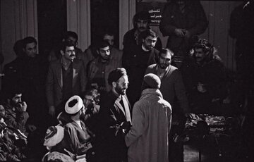 از اعتراضات تا جنگ و کرونا؛ بحرانهایی که مانع برگزاری جشنوارهها نشدهاند/ موافقان میگویند روی صحنه رفتن را نباید متوقف کرد