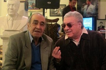 تصویری دیدهنشده از «گلپا» و «ایرج» در کنار هم ۷۰ سال قبل/ «ایرج» در لباس افسری