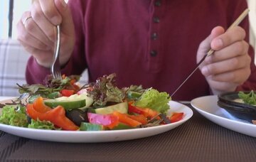 توصیههای تغذیهای برای روزهای سرد/ خوراکیهایی که در فصل سرما بدن را گرم و سالم نگه میدارند