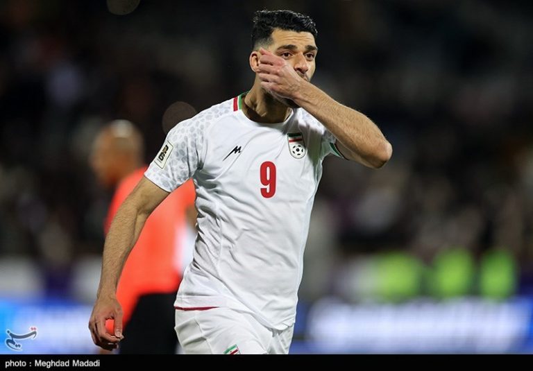 طارمی: همه باید در کنار تیم امید باشیم