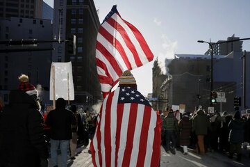 طوفان هنرمندان علیه «تروریسم دولتی»؛ ستارگان بزرگ: یک ارتش برعلیه مردم شکل گرفته که قتل عمد میکند