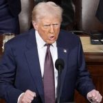 فوری/ ترامپ: مادورو و همسرش بازداشت شدند