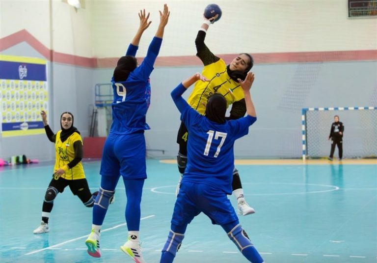 لیگ برتر هندبال بانوان| پیروزی پُرگل سپاهان و تساوی استقلال