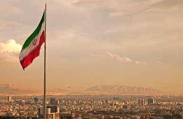 مقام ارشد ایرانی: درباره موضوعات غیرهستهای هیچ مذاکرهای نداریم/ هرگونه حمله به منزله یک جنگ تمام عیار است و ما با شدیدترین شکل ممکن پاسخ خواهیم داد