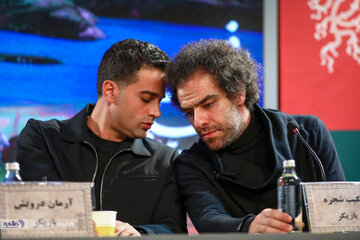 آرمان درویش: از گلشیفته فراهانی سپاسگزارم که هنوز هم غم وطن را میخورد