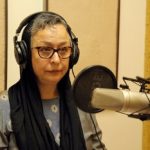 آزیتا حاجیانِ ۳۰ ساله در کنار مرجانِ خواننده/ عکس