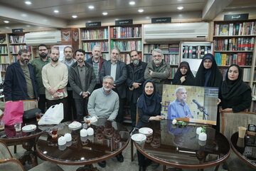 از زیرخاکی دوره جنگ در حوزه مطبوعات رونمایی شد