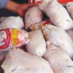 بازار مرغ بیرمق است/ مرغ ارزان شد اما مشتریها هنوز به بازار برنگشتهاند