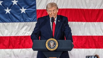 ترامپ خطاب به گرینلندیها: کشتی در راه است!