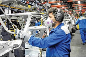 خودرو رسما گران شد/ دولت موافقت کرد