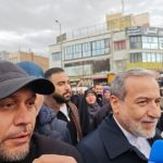 عراقچی در راهپیمایی ۲۲ بهمن: موشک، موضوع مذاکره نیست و نخواهد بود/ زمان مذاکرات مشخص نشده است/ با تکیه بر مردم در عرصه دیپلماسی حاضر میشویم