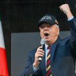 فارس به نقل از آکسیوس: مشاوران ارشد ترامپ مخالف حمله به ایران هستند/ آنها پیشنهاد حذف فیزیکی مقامهای عالیرتبه ایران را به ترامپ دادهاند