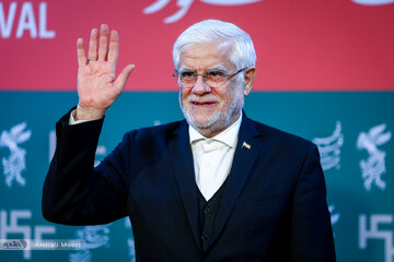 محمدرضا عارف در جشنواره فیلم فجر: میپذیریم که اختلاف نظر وجود دارد/ ما یک خانوادهایم و مردم مَحرَممان هستند