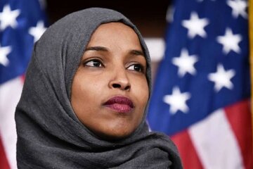 مخالفت ایلهان عمر با اقدام نظامی علیه ایران