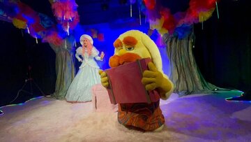 نمیخواهیم رنج را انکار کنیم/ تئاتر کودک در روزهای ناامیدی؛ پناهگاهی امن برای خردسالان