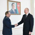 همزمان با آغاز مذاکرات؛ خبرگزاری رسمی باکو با انتشار تصاویری از نشستی میان علیاف با وزیر دفاع ایران خبر داد