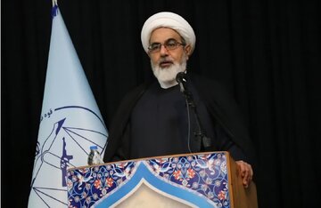 پورخاقان: وحدت ملی مهمترین عامل قدرت ایران است