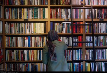 چارچوبهای «سامانه مشابهتیاب » مشخص نیست/ خطای چندجانبه در قیمتگذاری دولتی کتاب