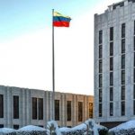 کاردار روسیه در آمریکا: جنگ رو به پایان است