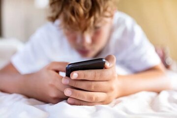جنجال یک محدودیت بزرگ در بریتانیا؛ اجماع بیسابقه پزشکان علیه نوجوانان/ ماجرا چیست؟