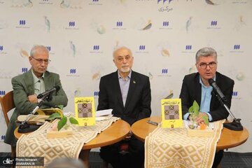 صالحی:در روابط بینالملل، به جای حکمت، با عواطف عمل کردیم/ ربیعی: با وجود نهادی مانند صداوسیما، تالیف کتاب لبه تنهایی ارزشمند است