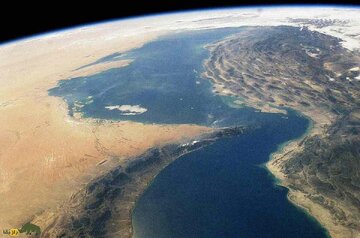 هشدار عمان به کشتیها در تنگه هرمز پس از مشاهده یک شیء شناور