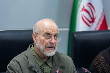 اسم تان را انقلابی گذاشته اید و از صداوسیما و تریبونهای خیابانی به قالیباف تهمت می زنید؟/برنامه «به وقت ایران» دهها برابر برنامه های دیگر بیننده دارد