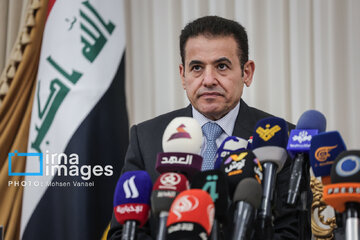 الاعرجی: بغداد از پرداخت عوارض در تنگه هرمز مستثنی است