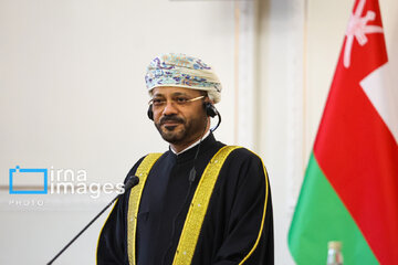 البوسعیدی: هیچ عوارضی برای عبور از تنگه هرمز دریافت نخواهد شد