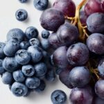 این دو میوه را به رژیم غذاییتان اضافه کنید؛ قلبتان از شما تشکر میکند