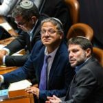 خشم اسرائیلیها از ضربه سنگین حزبالله: باید تمام لبنان بسوزد و هزاران مادر لبنانی اشک بریزند/ درهای جهنم را برایشان باز کنید