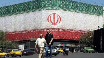 رویترز ادعا کرد: ۳۰۰ میلیارد دلار برای سرمایهگذاری در ایران در توافق تهران و واشنگتن پیشبینی شده است/ آیا آمریکا به ایران تعهدی داده است؟