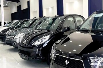 ریزش قیمت خودروهای محبوب در بازار/ قیمت این خودرو ۱۲۰ میلیون تومان ریخت + جدول