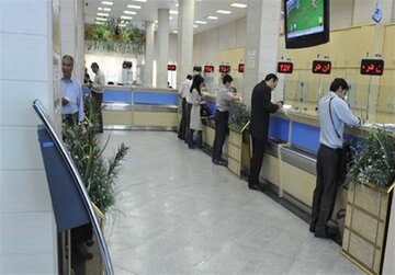 شایعه عجیب درباره علت اختلال بانکها در کشور/ دولت واکنش نشان داد