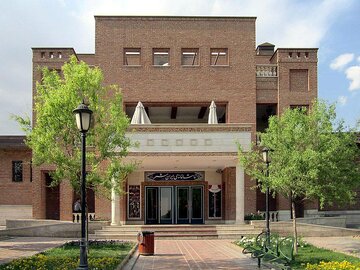 «شعلههای سرکش تاریکی» در ایرانشهر