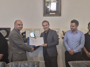 صدور نخستین پروانه استاندارد صادراتی در خراسان شمالی/ رب گوجهفرنگی راهی بازار عراق شد