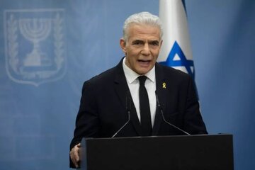 لاپید: توافقهای لبنان و ایران متناقض هستند