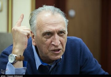 نجفی: عدهای بمباران ایران را میخواهند تا رئیس سیما فیلم شوند/افتخار احمد نجفی به همشهری بودن با محسن چاوشی