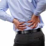 چرا یک کارمند دیسک کمر میگیرد اما یک وزنهبردار نه؟