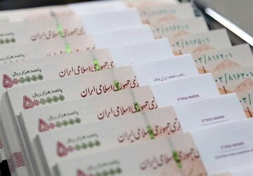 کارگران در انتظار بازنگری مزایا/ کمیته مزد هرچه سریعتر هزینه سبد معیشت را بهروز کند